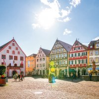 &copy; Sina Ettmer - stock.adobe.com