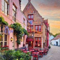 &copy; Jenifoto - stock.adobe.com