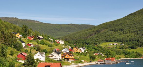 Dorf Kaupanger im Laerdalfjord © bill_17-fotolia.com