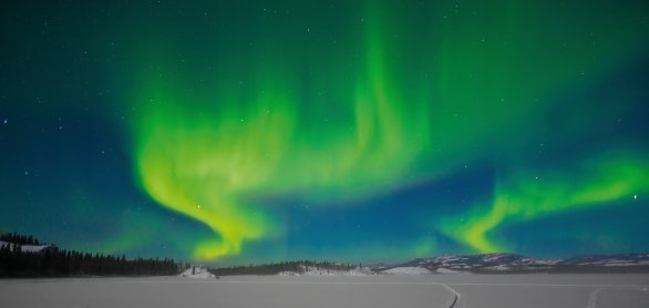 Nordlichter über Island © PiLensPhoto-fotolia.com