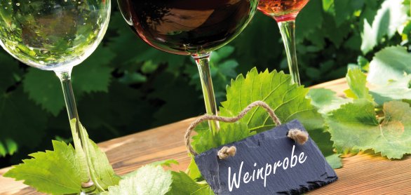 Weinprobe © Pixelot-fotolia.com