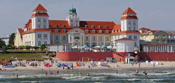 Kurhaus in Binz © pixabay.com/hpgruesen