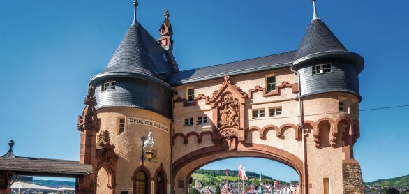 Brückentor in Traben-Trarbach © Sina Ettmer - stock.adobe.com