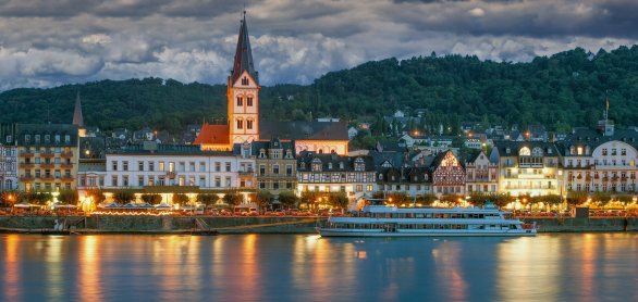 Abend im bekannten Weinort Boppard am Rhein &copy; travelpeter - stock.adobe.com