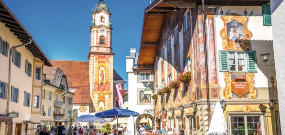 Fußgängerzone © Sina Ettmer-stock.adobe.com