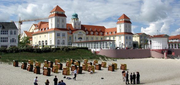 Strand und Kurhaus in Binz © Otto Durst-fotolia.com