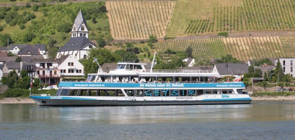 Die MS Namedy vor dem Weinort Leutesdorf © Geysir.info gGmbH